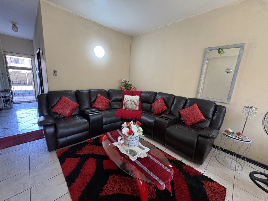 2 Bedroom Property for Sale in King Williams Town Central Eastern Cape